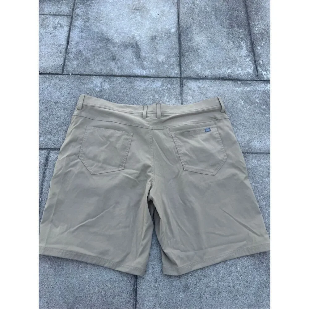 L.L. Bean Shorts Mens 42W Khaki Performance Stretch Nylon Hiking Outdoor Casual